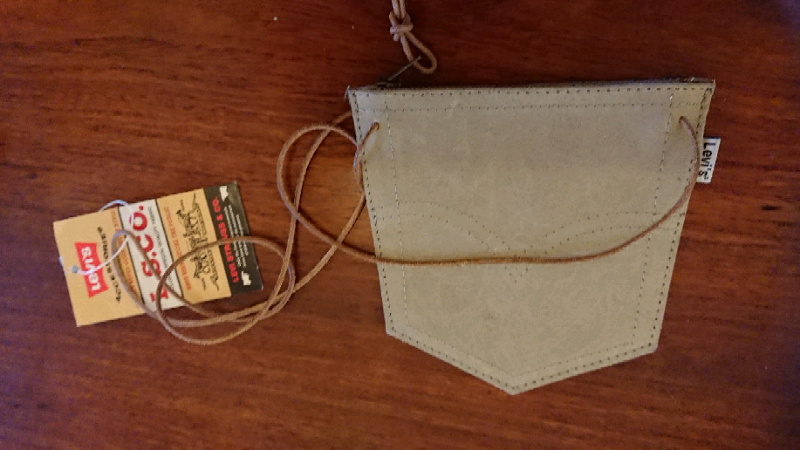 levis leather purse
